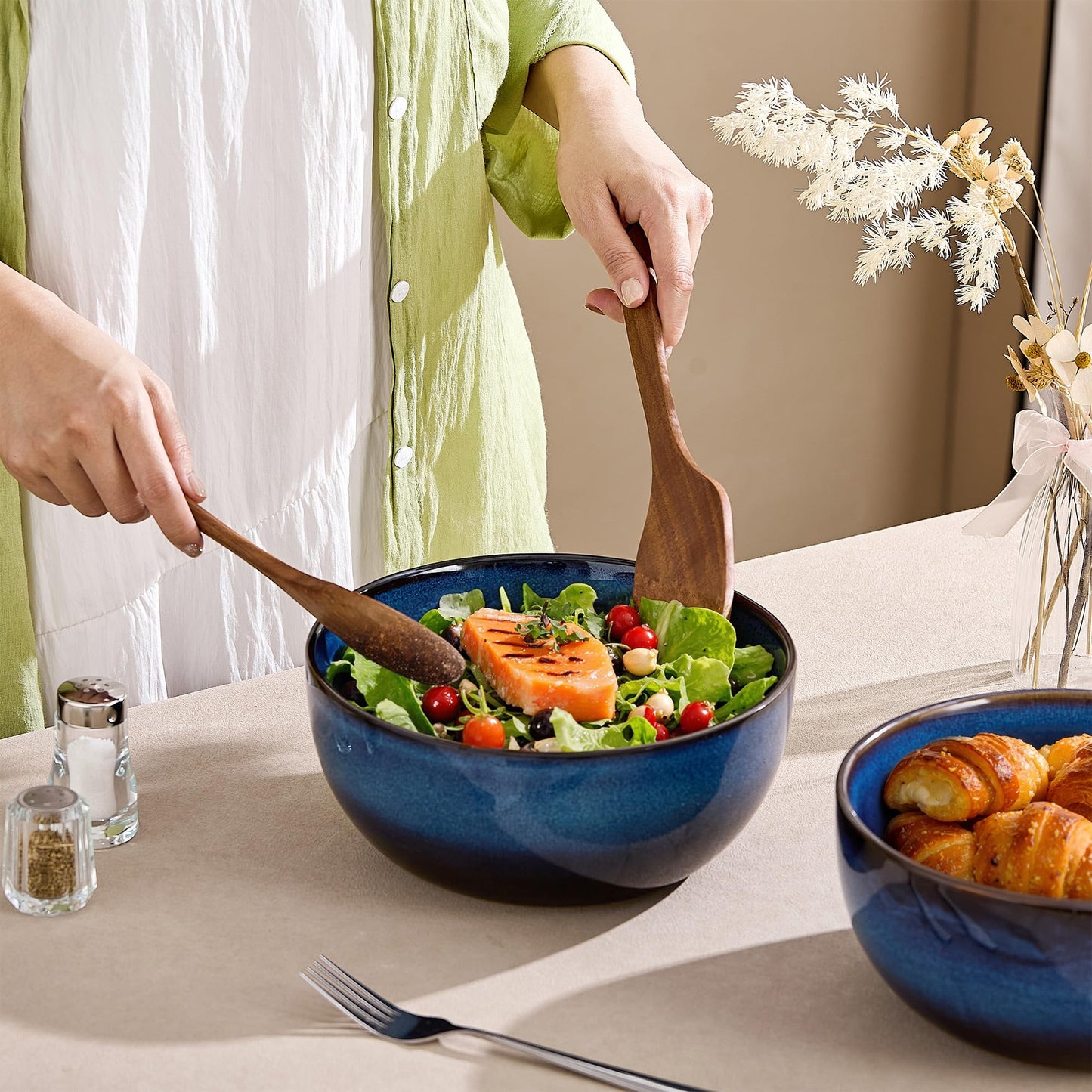TAUFIKT 9 Inch Large Salad Bowls Set of 2, 83 Oz Porcelain Serving Bowl for Salad Soup Pasta Popcorn, Ceramic Decorative Bowls Fruit Bowl for Home Decor, Microwave,Oven,and Dishwasher Safe