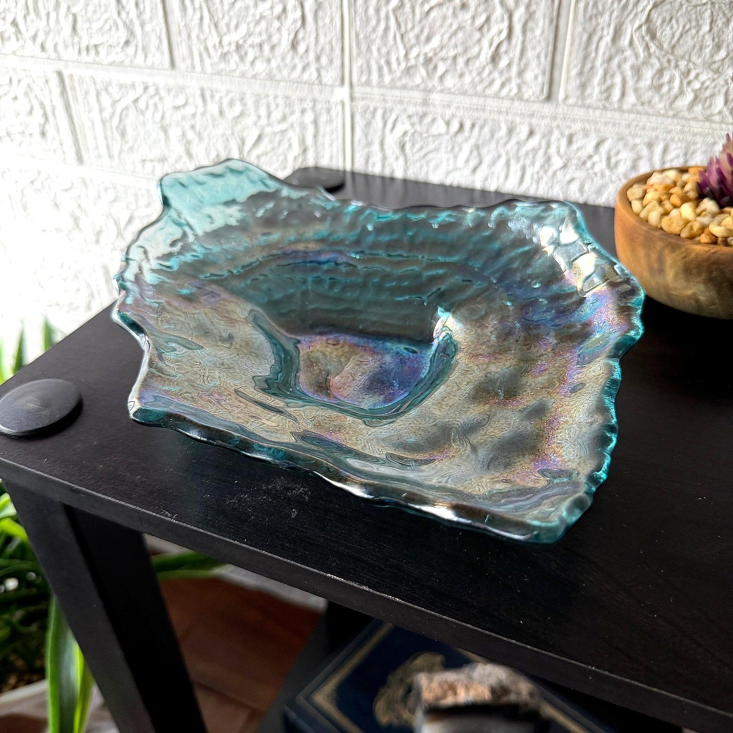 Things2Die4 Oyster Shaped Decorative Plate, 10 X 7.5 Inch Iridescent Sea Blue Glass Accent Dish for Coastal Table Decor, Freeform Wavy Shell Design for Entryway or Living Room