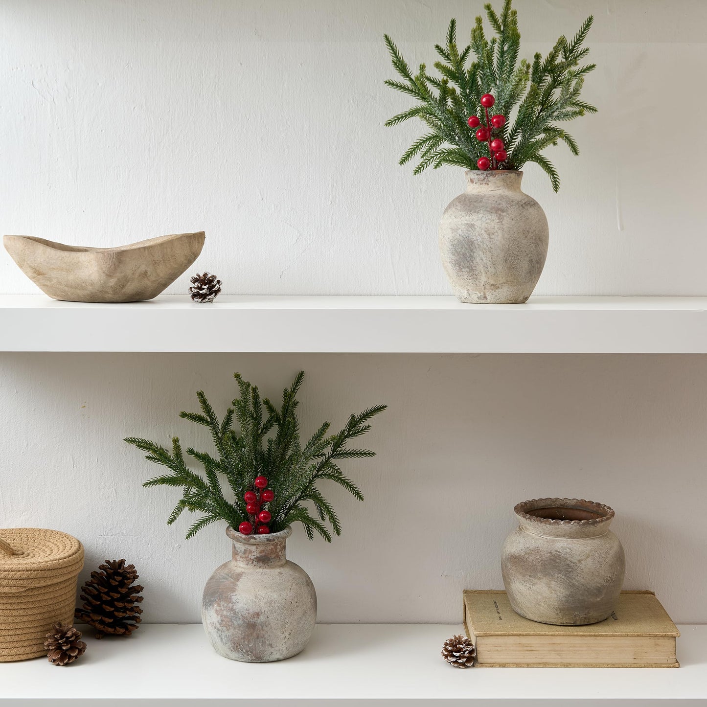 SIDUCAL Ceramic Rustic Farmhouse Vase | 6 Inch Pottery Decorative Flower for Home Decor | Boho Vase | Terracotta for Table, Living Room, Bathroom Decoration, Shelf Decor, Mantel