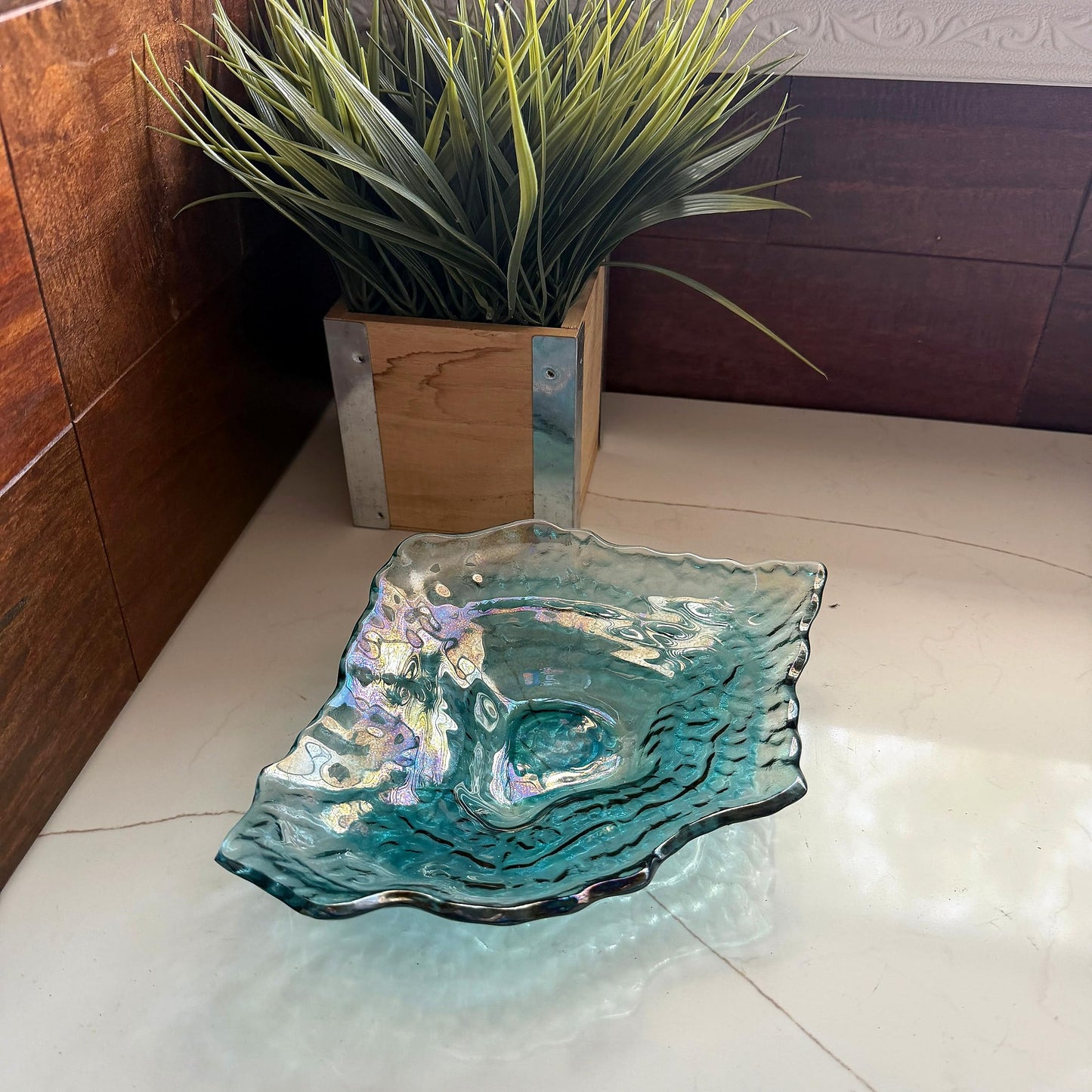 Things2Die4 Oyster Shaped Decorative Plate, 10 X 7.5 Inch Iridescent Sea Blue Glass Accent Dish for Coastal Table Decor, Freeform Wavy Shell Design for Entryway or Living Room